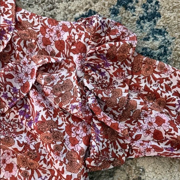 Floral Ruffle Top - Picture 2 of 5